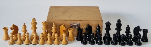 Vintage staunton pattern chess - staunton,