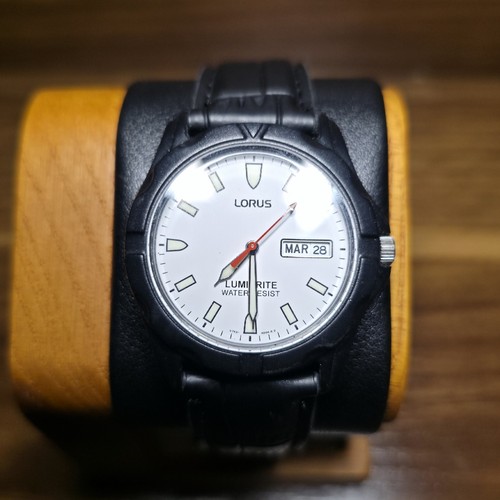 Lorus sports white dial - white,