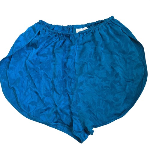 Victoria secret tap shorts - m,