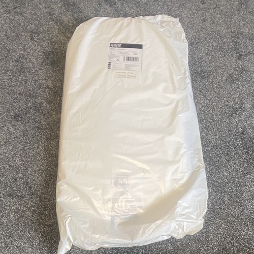 Mamas papas foam carry cot - papas,