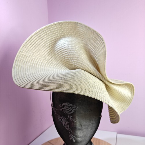 Cream large straw fascinator - straw,
