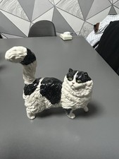 Beautiful Royal Doulton Walking Black & White Persian Cat No DA148 Ex Con