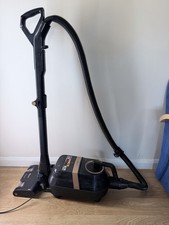 Shark CZ250UKT 800W Bagless