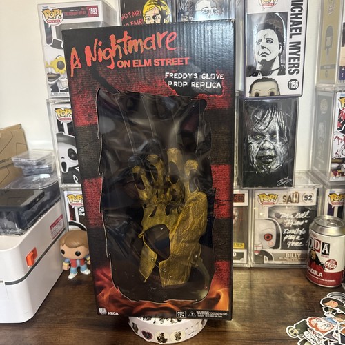 Neca official nightmare elm - official,