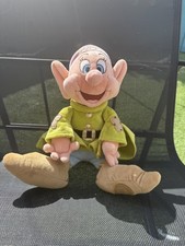 Disney Store Exclusive DOPEY