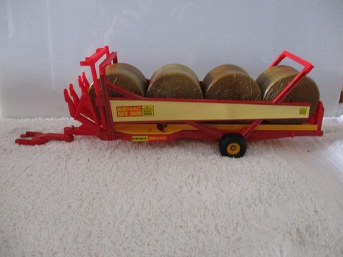Britains round hay baler wagon - britains,