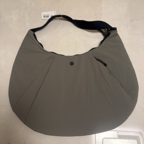 Lululemon pleated shoulder bag