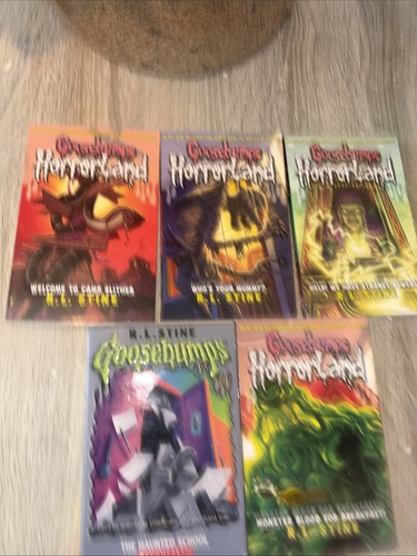 Goosebumps horrorland book - goosebumps,