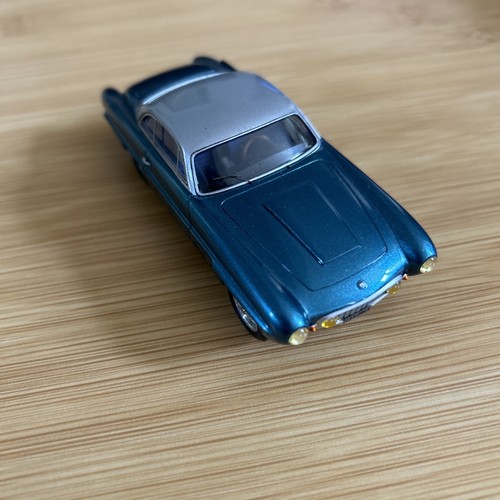 Miniature jaguar xk120 - miniature, 1/43