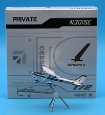 JC Wings 1:72 Private Cessna 172 Diecast Aircraft Model N3015E XX172001