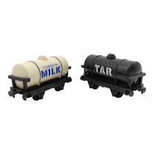 Milk + Tar Tankers ERTL Thomas The Tank Engine & Friends Die Cast Carriage 1993 
