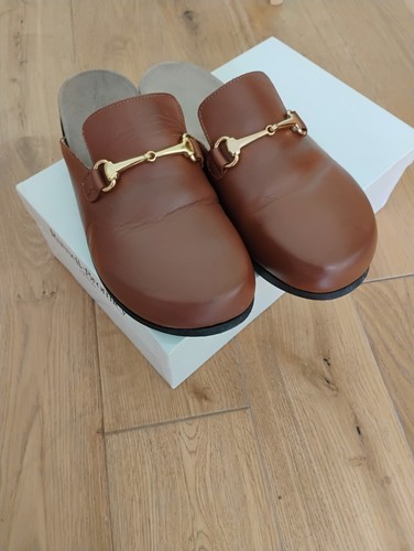 Russell bromley dellacasa - russell, &
