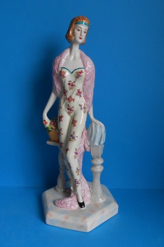 Very tall art - art, deco