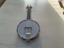 Banjolele barely used
