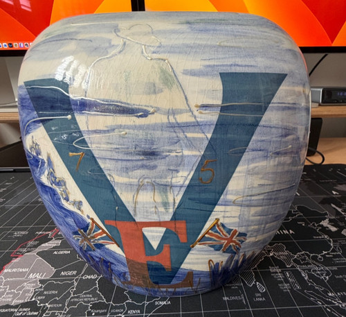 Anita harris art pottery vase - harris,
