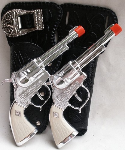 Cap gun set die - cap, cast