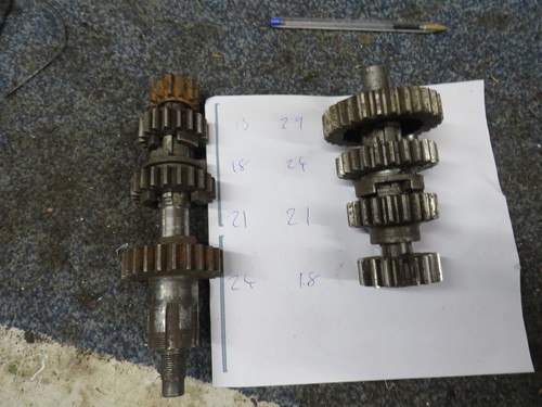 Norton amc gearbox gears - amc,