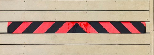 Red black reflective chevron - &,