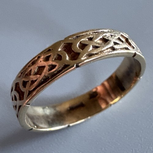 9ct yellow gold 375 celtic - 9ct,