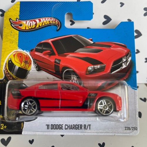 Hot wheels dodge charger - hot,
