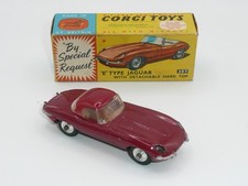 Corgi 307 E Type Jaguar