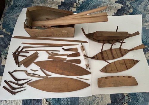 Box lot vintage - box, of
