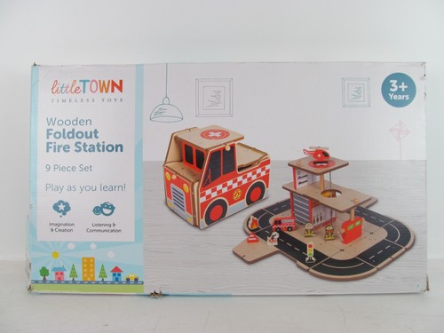 Little town wooden fold out - wooden,