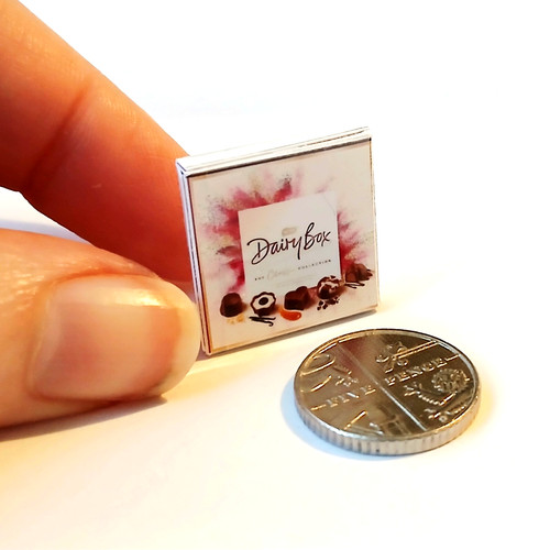 Dolls house miniature - miniature, *