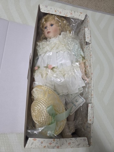 Knights bridge porcelain - porcelain, doll