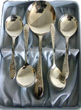 Soup Spoons Viners EPNS Silver Plated A1 Sheffield Cutlery Rose Vintage Boxed