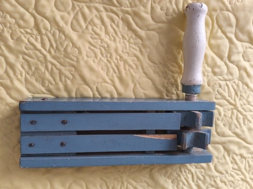 Vintage wooden ratchet - wooden,