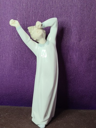 Vintage lladro boy yawning - boy,