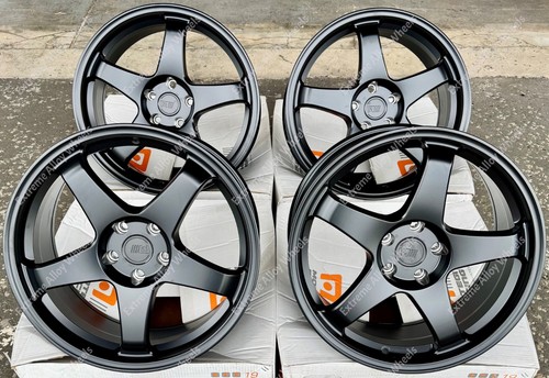 Black mr151 alloy - 18",