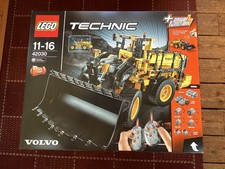 Lego Volvo L350F Wheel Loader 42030 (retired set) BNIB