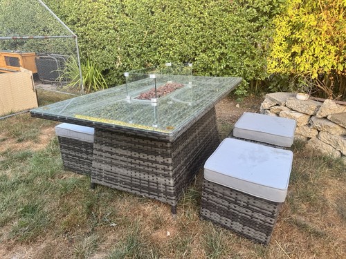 Rattan gas fire table - gas,