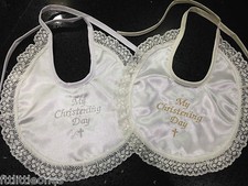 BABY GIRLS SATIN BIB WITH LACE
