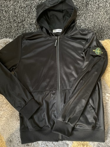 Black hooded stone island - black,