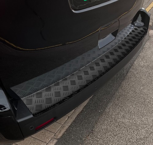 Black anodised rear bumper - black,