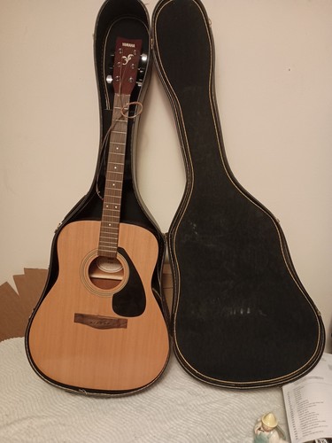 Yamaha 310 wooden acoustic - f-310,