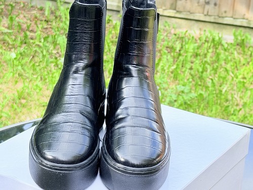 Russell bromley women park - russell, &