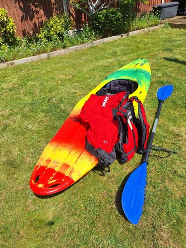 Pyrahna master 265 - kayak,