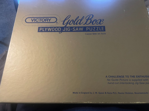 Vintage victory 800 piece - vintage, gold