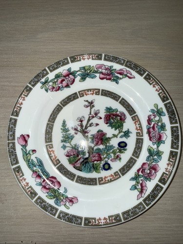 Wedgwood metallised bone china - metallised,