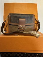 Louis Vuitton Dauphine