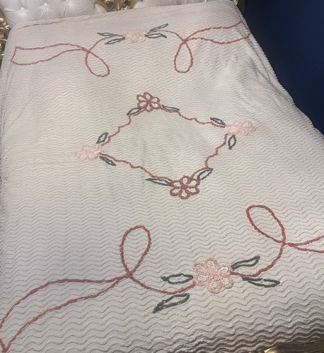 Antique cream candlewick - cream,
