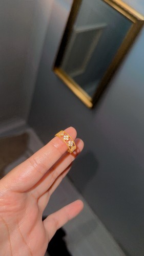 Beautiful 22ct ring - beautiful,