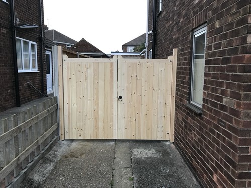Wooden driveway gates frame - wooden,