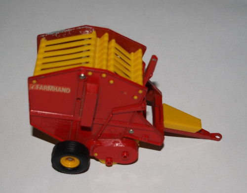 Britains farmhand round hay - farmhand,