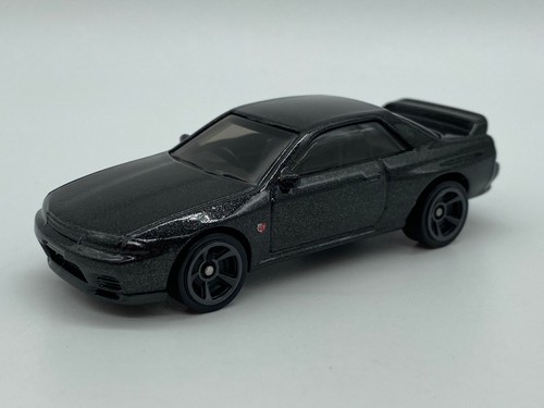 Hot wheels nissan skyline r - nissan,