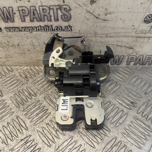 Boot lock catch - boot, mechanism